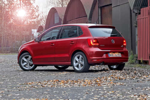   Speziell in der edlen Highline Version und als sparsamer 90 PS TDI ist der frisch überarbeitete Polo eine Golf-Alternative im echten Kompakt-Format