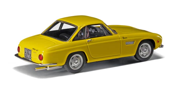 Esval Models zeichnet die von Fissore entworfene Karosserie des Osca 1600 GT aus Resine nach und geizt auch im Interieur des 1:43-Sportwagens nicht mit gelungenen Details ]