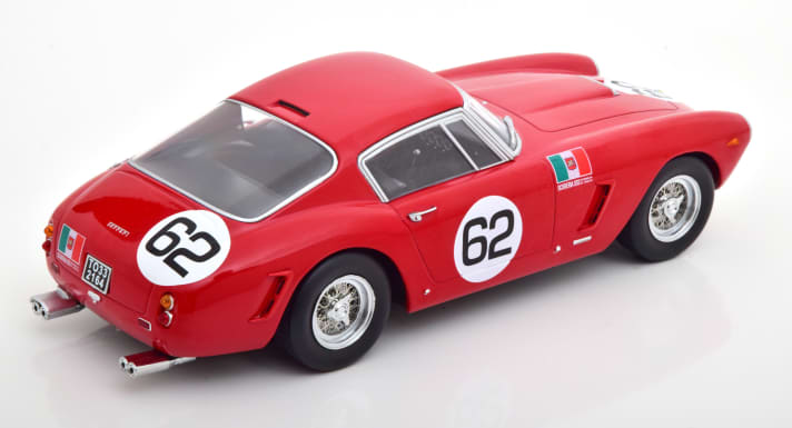 Die rote Startnummer 62 zeichnet jenen Ferrari 250 GT SWB nach, mit dem Carlo-Maria Abate 1960 das GT-Rennen im Rahmen des Coppa Inter-Europa in Monza gewann. ]