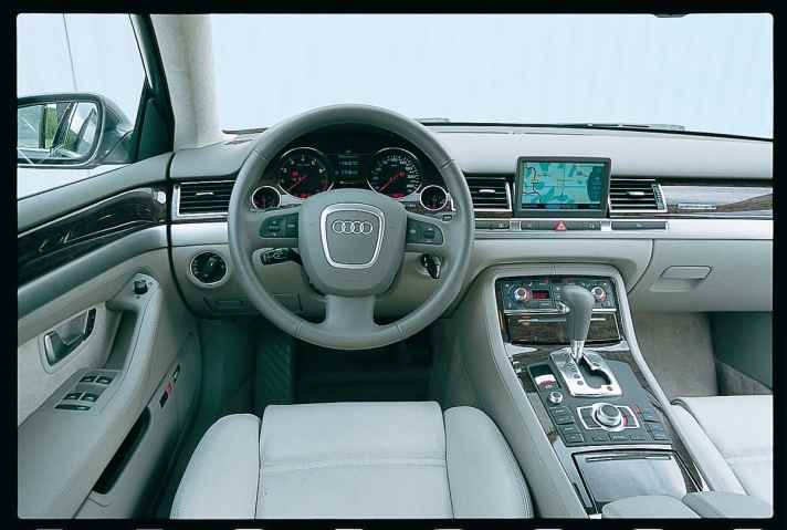   Test: Audi A8 6.0 W12 mit 450 PS