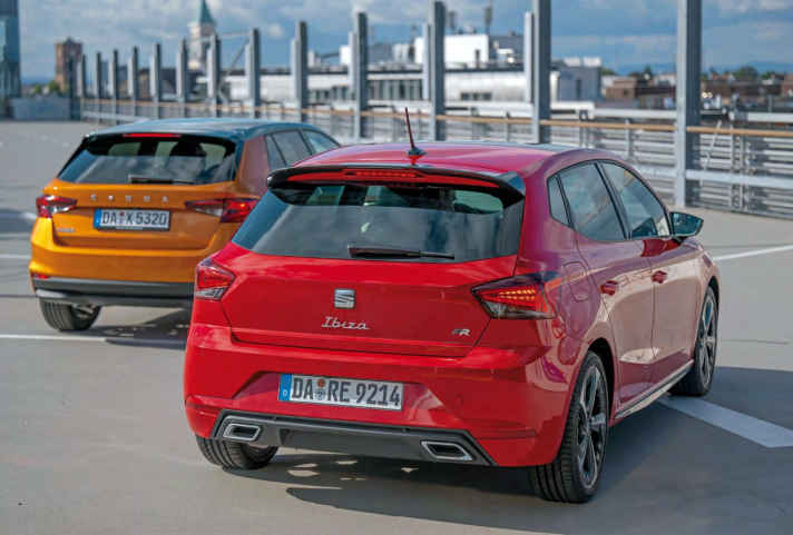 Erwachsener Souverän oder Chef-Dynamiker – Fabia und Ibiza beschreiten unterschiedliche Wege und beweisen, wie viel Musik in der Kleinwagen klasse steckt
