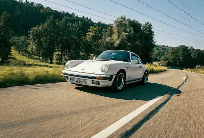 Es sei, obwohl ein Sportwagen, kein Auto zum Rasen, sagt Markus Winkelhock über den 911. Also rast er nicht