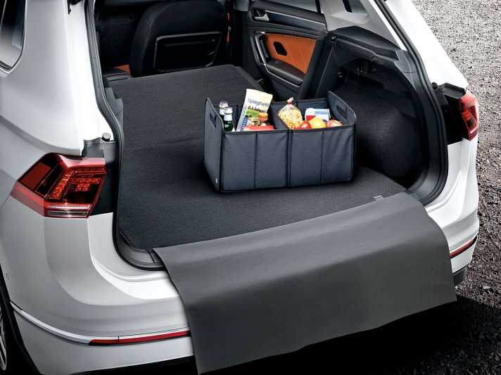   03.
 	Gepäckraum-Wendematte 5NA 061 210 für Tiguan 2 mit Ladekantenschutz