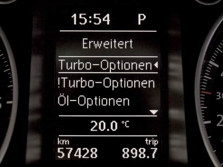   Wer sich ein wenig durch die Menüs geklickt hat, weiß auch ohne Anleitung rasch, wie sich die fünf Zusatz-Bildschirme mit einer individuellen Auswahl aus rund 140 Messwerten befüllen lassen