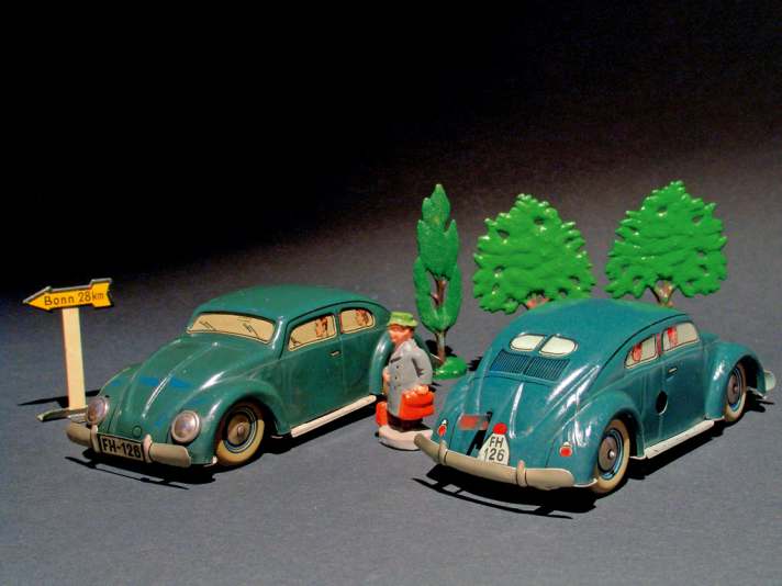   VW-Vitrine K.d.F.