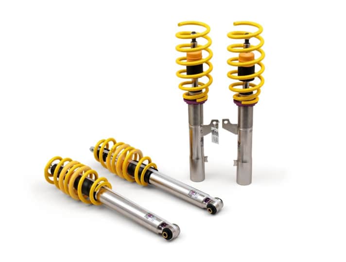   Das Fahrwerk muss eingetragen werden