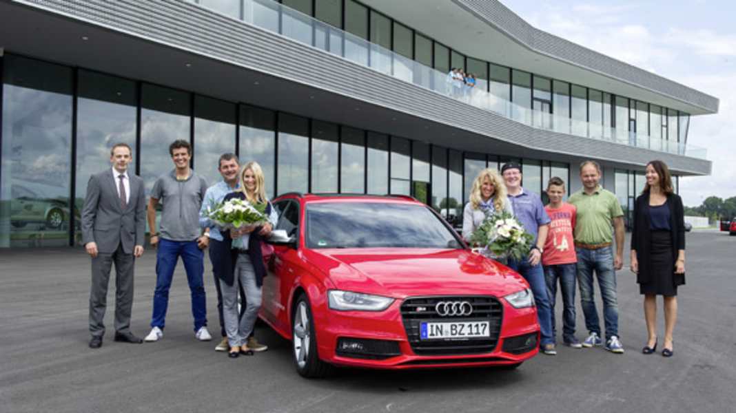 Neuwagenabholung bei Audi - Erlebnis-Abholung