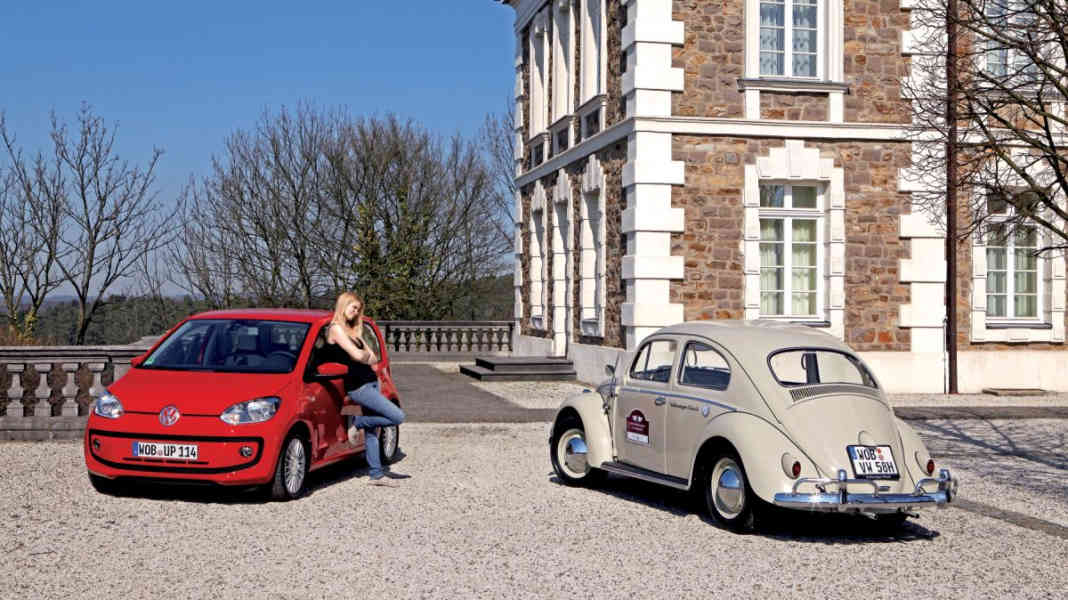 Vergleichstest: VW Up! 1.0 75 PS vs. Käfer Exportmodell 30 PS - Ahnenforschung