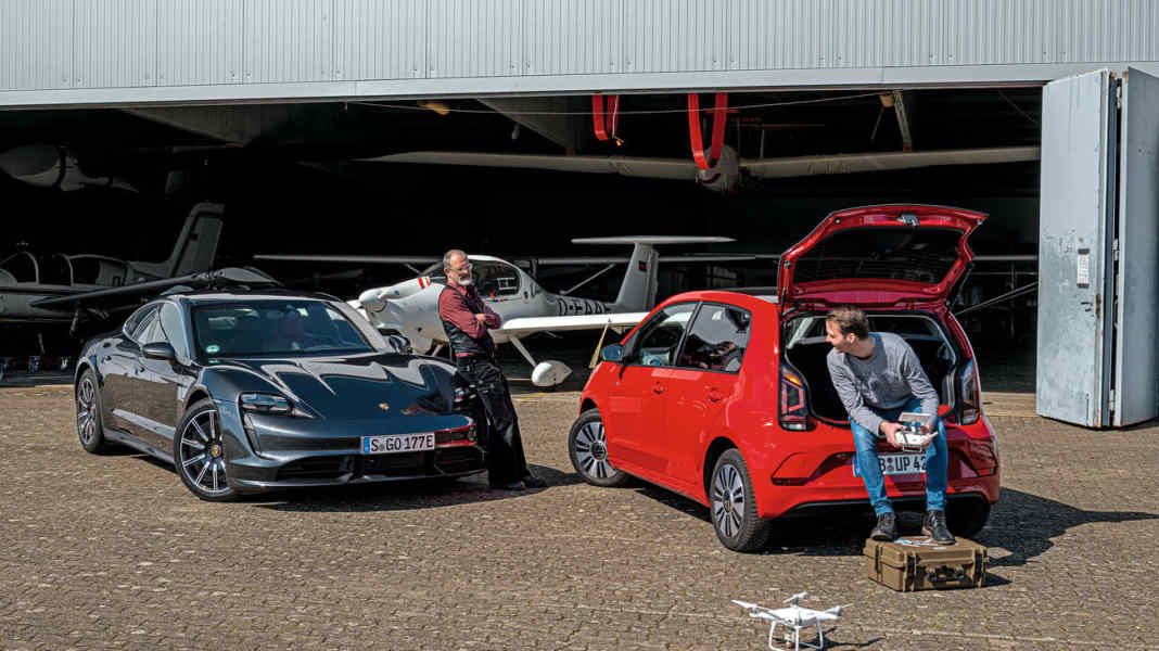 Vergleichstest: Porsche Taycan Turbo vs. VW E-Up! - E-benbürtig?