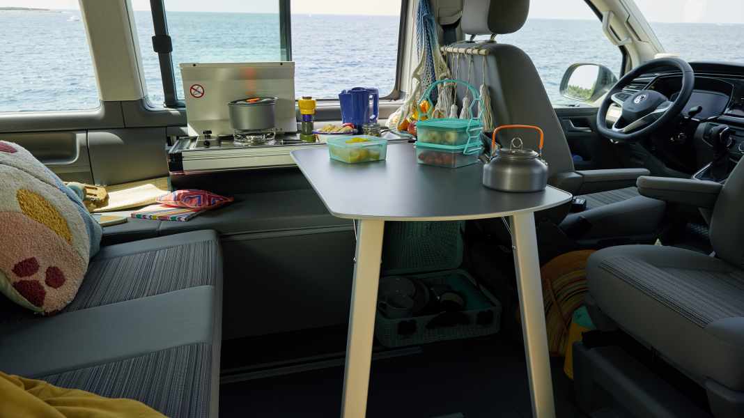 Neuer VW California 6.1 Beach Camper - Maxivan mit Miniküche