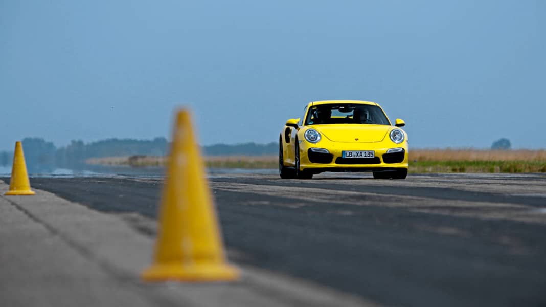Technik: Porsche Adaptive Aerodynamik - Leit-Werk