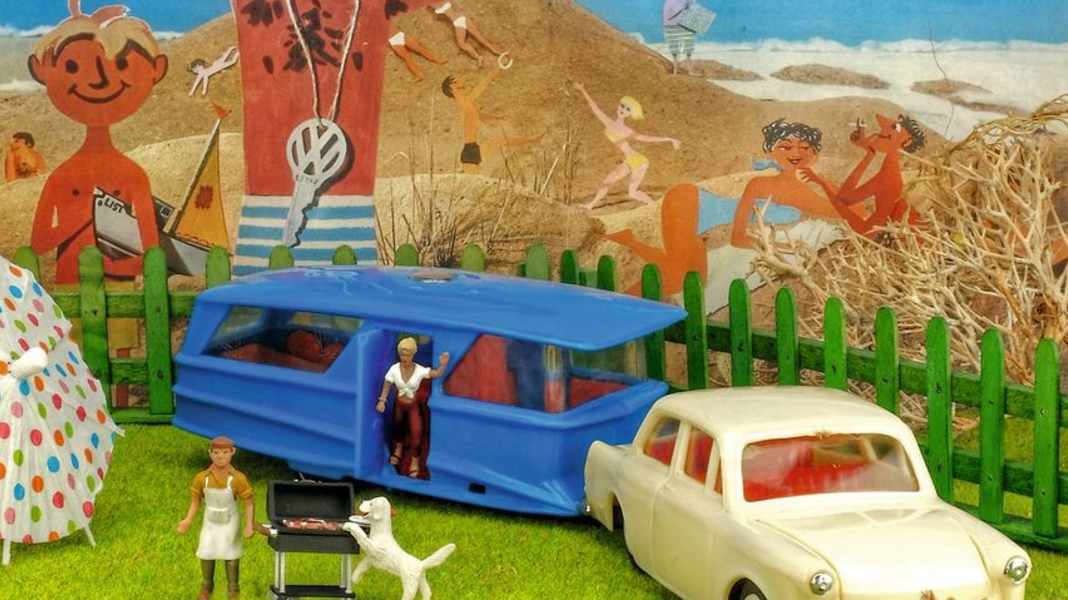 VW-Vitrine: Camping- & Urlaubs-Modelle - Sommer, Sonne, Serpentinen