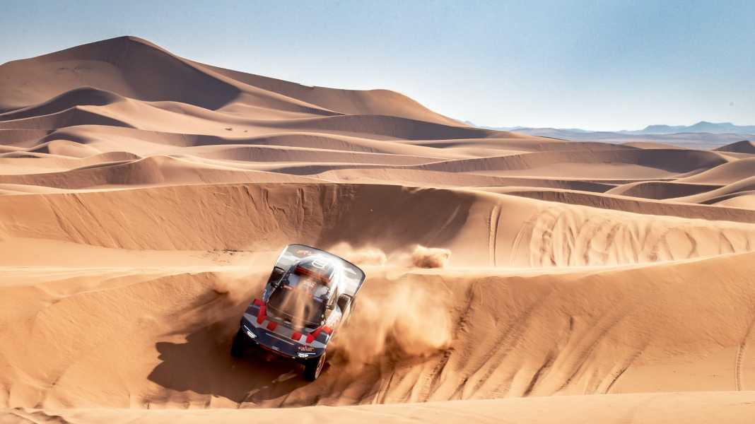 Carlos Sainz: Ältester Sieger der Rallye Dakar - Bezähmer der Wüste