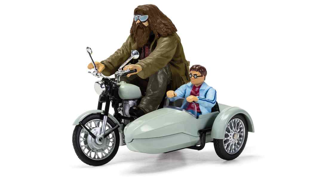 Corgi sattelt Hagrids Gespann und der nimmt Harry Potter auf die Reise mit