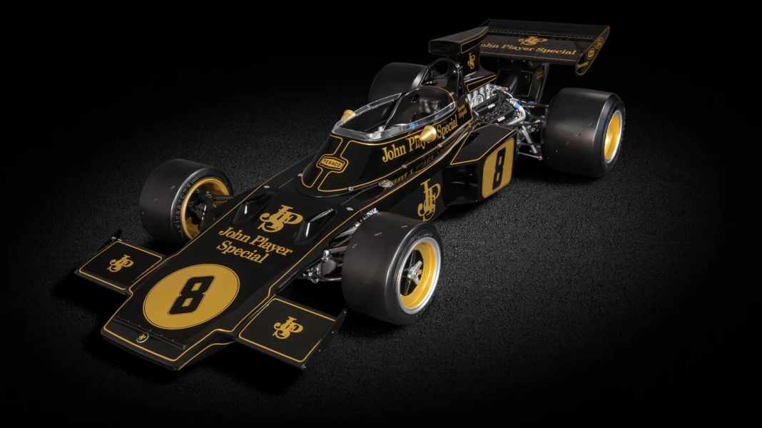 Pochers schwarz-goldene Lotus-Legende kommt bald als Kit im Riesenmaßstab 1:8