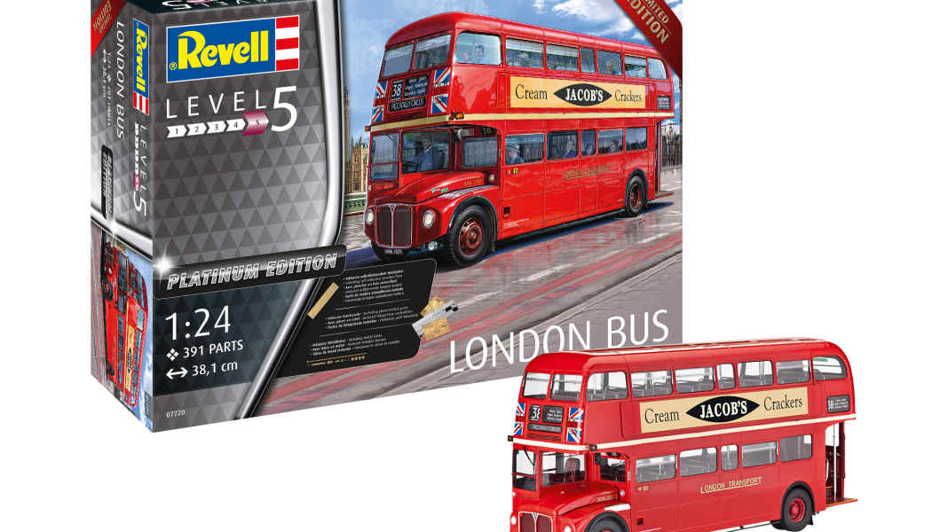 Revell pimpt seinen London-Bus in 1:24 – auch mit selbstklebenden Holzfurnieren