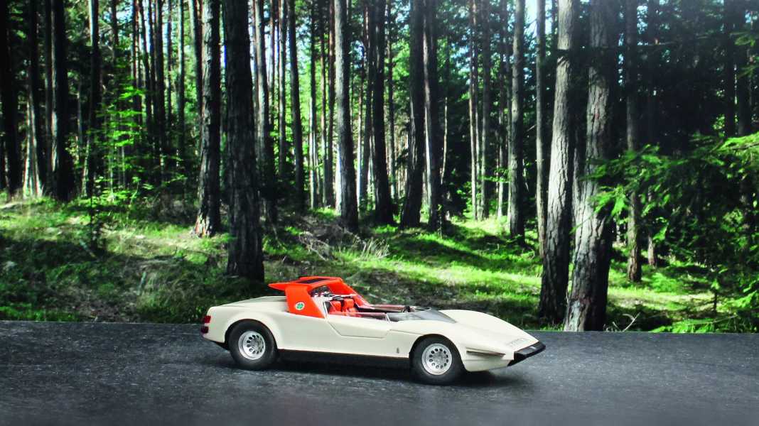 ’68 Alfa Romeo P33 Roadster von Matrix in 1:43 - Astreiner Alfa