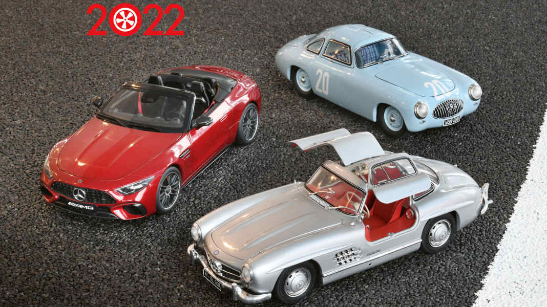 In Saus und Braus: 70 Jahre Mercedes-Benz SL in 1:18