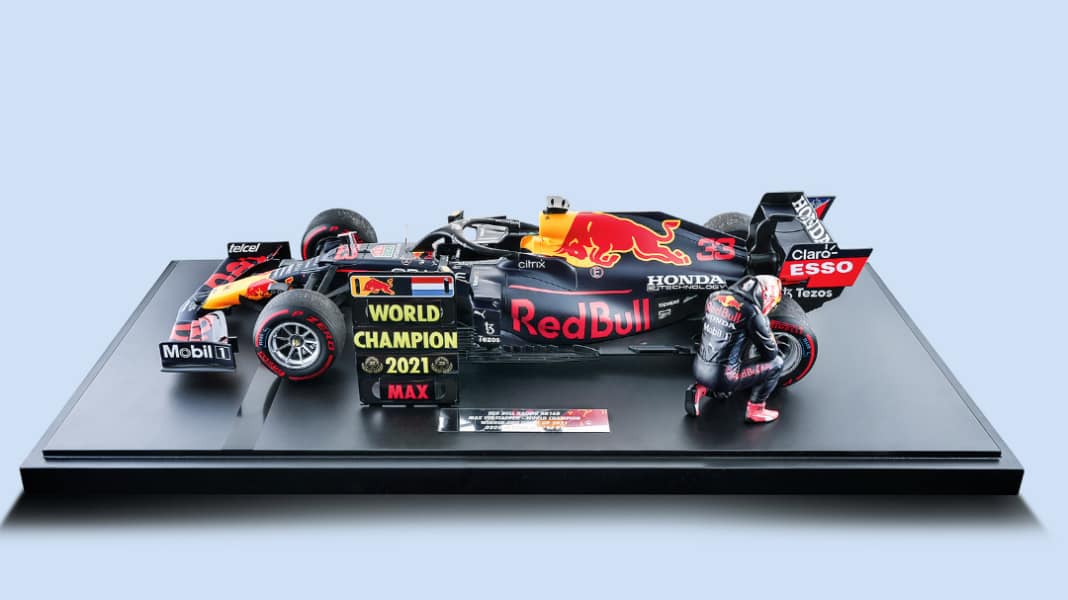 SAMMELN: ’21 Red Bull RB16B Max Verstappen von Minichamps in 1:12 - Maxi-Mumm