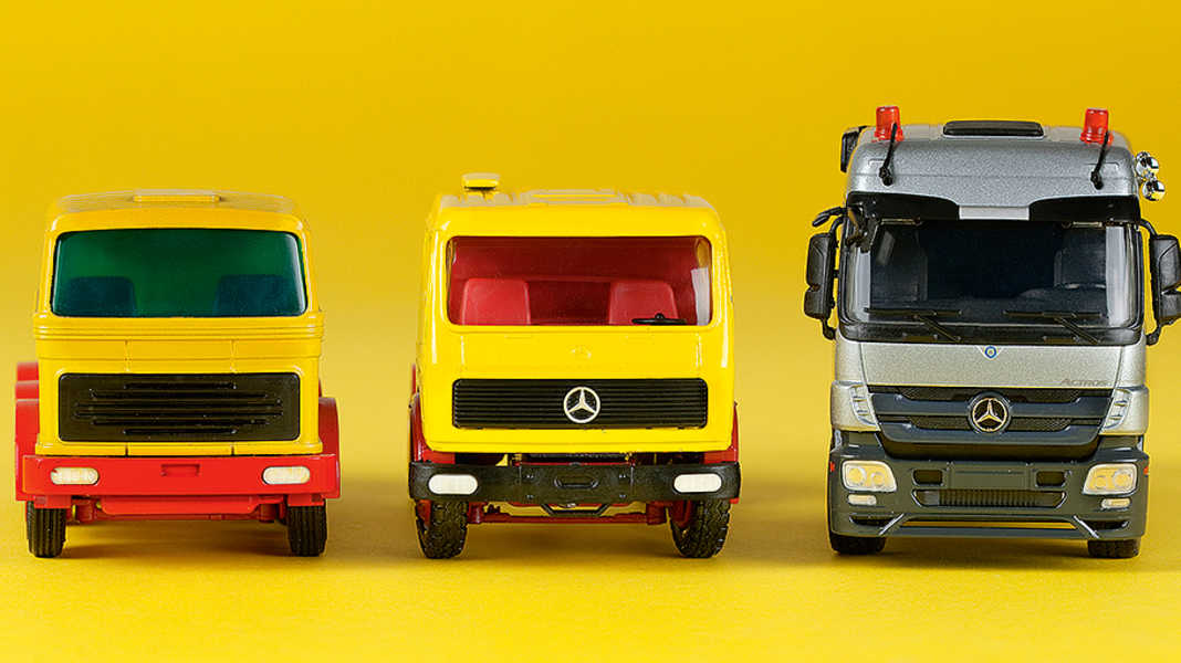 Dreiklang: Die Mercedes-Evolution bei Conrad in 1:50