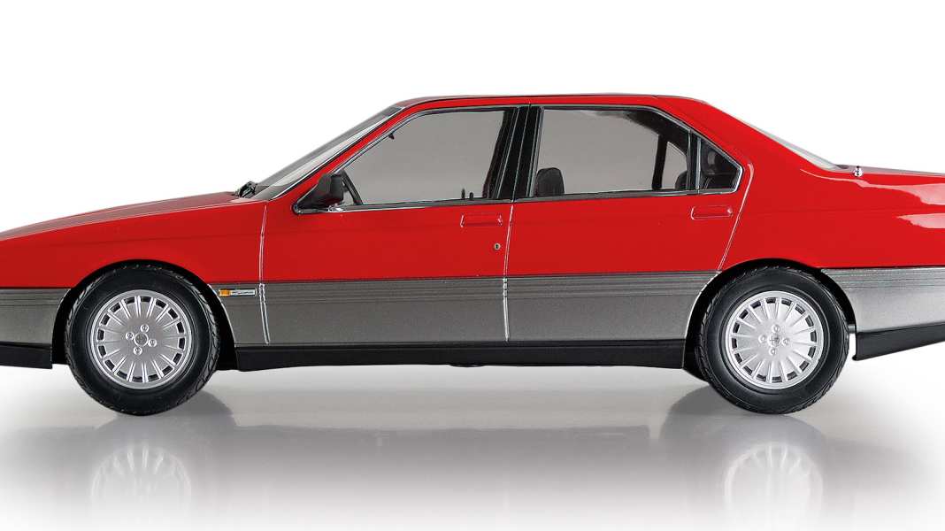‘90 Alfa Romeo 164 von Norev in 1:18 – Code Alberto