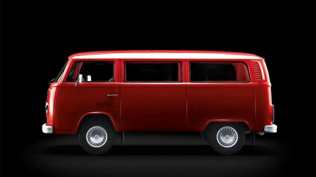 Revell-Kit: Der 1:24-Bulli kommt jetzt auch mit Licht und Sound
