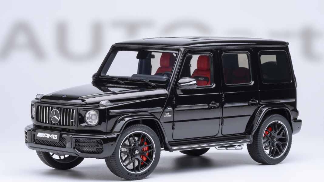 1:18-G-Klasse: Autoarts neue Schwarz-Weiß-Malerei ist top!