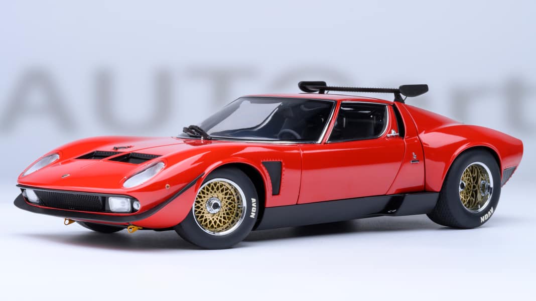 Autoart baut auch den Lamborghini Jota SVR in 1:18 auf “Composite” um