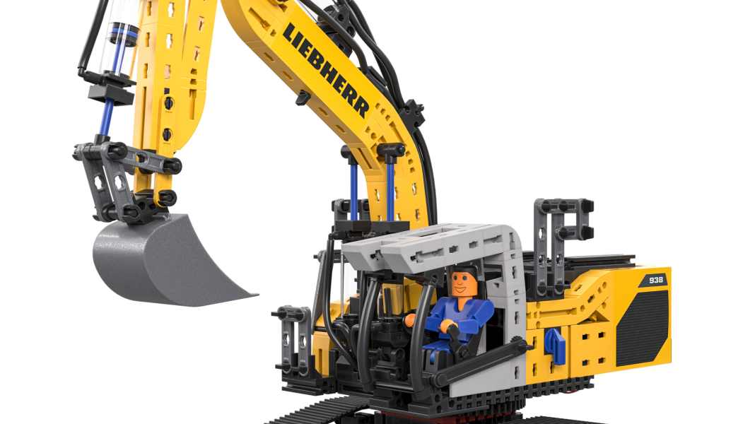 Baumaschine als Kit – Fischertechnik baut Liebherr R 938 in 1:20