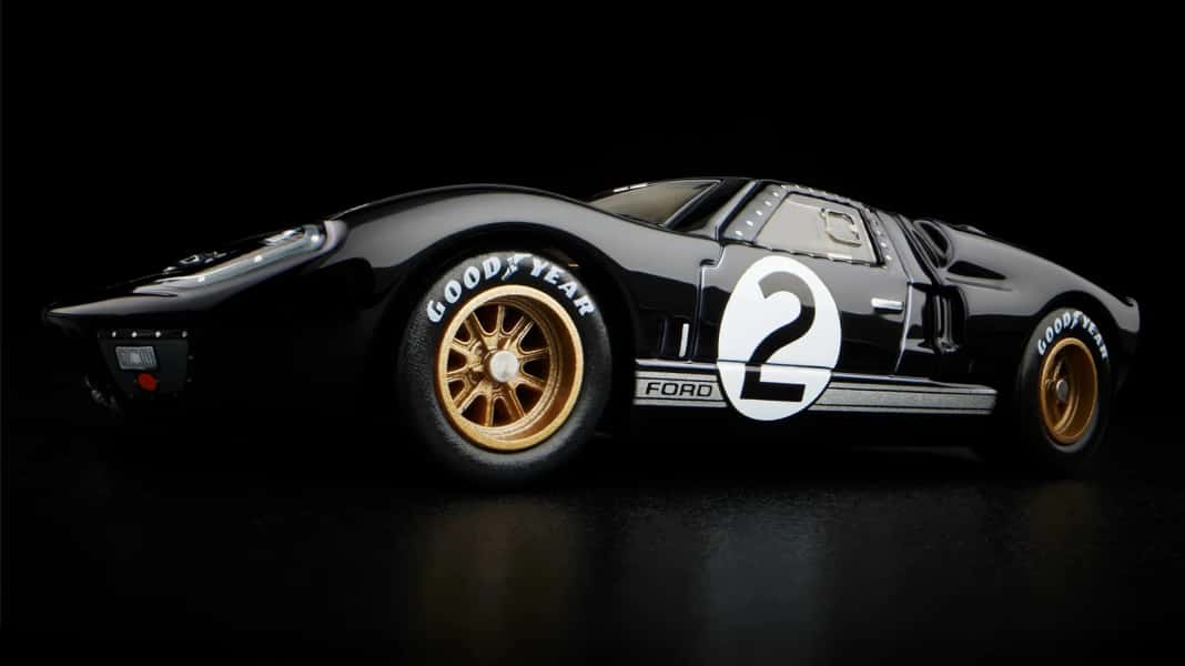 Hot Wheels schiebt Ford GT40 Mk II von Le Mans 1966 aus der 1:64-Box
