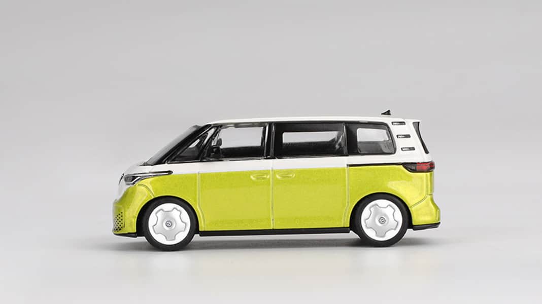 Mini GT kündigt sechs neue 1:64-Modelle für November an