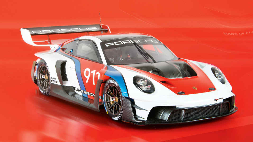 ‘23 Porsche 911 GT3 R rennsport von Spark in 1:18 – Grenzenlos