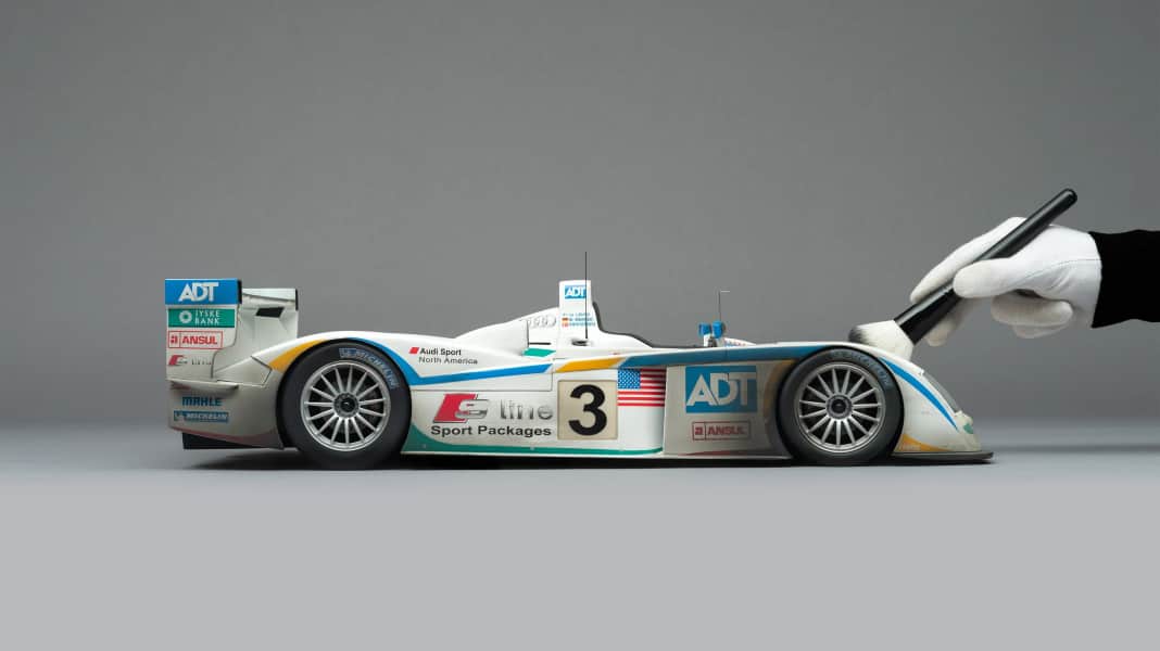 Dem Audi Le-Mans-Sieger von 2005 geht es bei Amalgam in 1:8 echt dreckig!