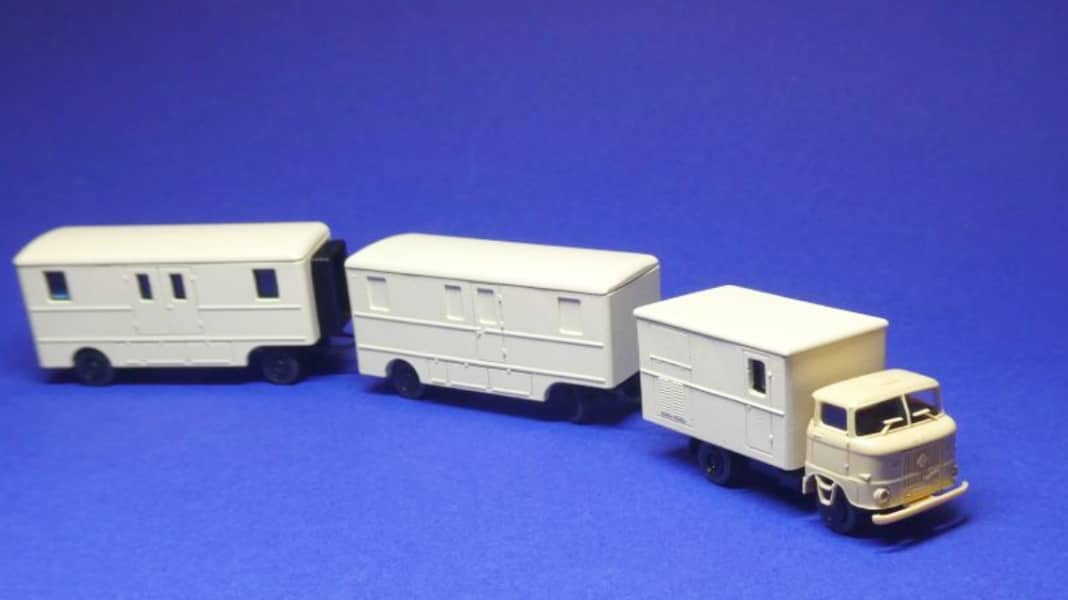 Beeindruckender Röntgenzug der DDR als H0-Modell von TT-Koch