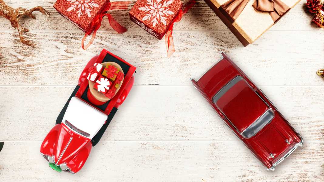Jada Toys bringt coole Schlitten für Mr. und Mrs. Santa Claus in 1:32