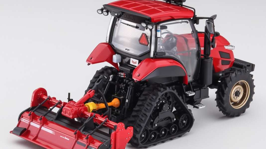 Hasegawa baut Yanmar-Trecker mit Vertikutierer in 1:35