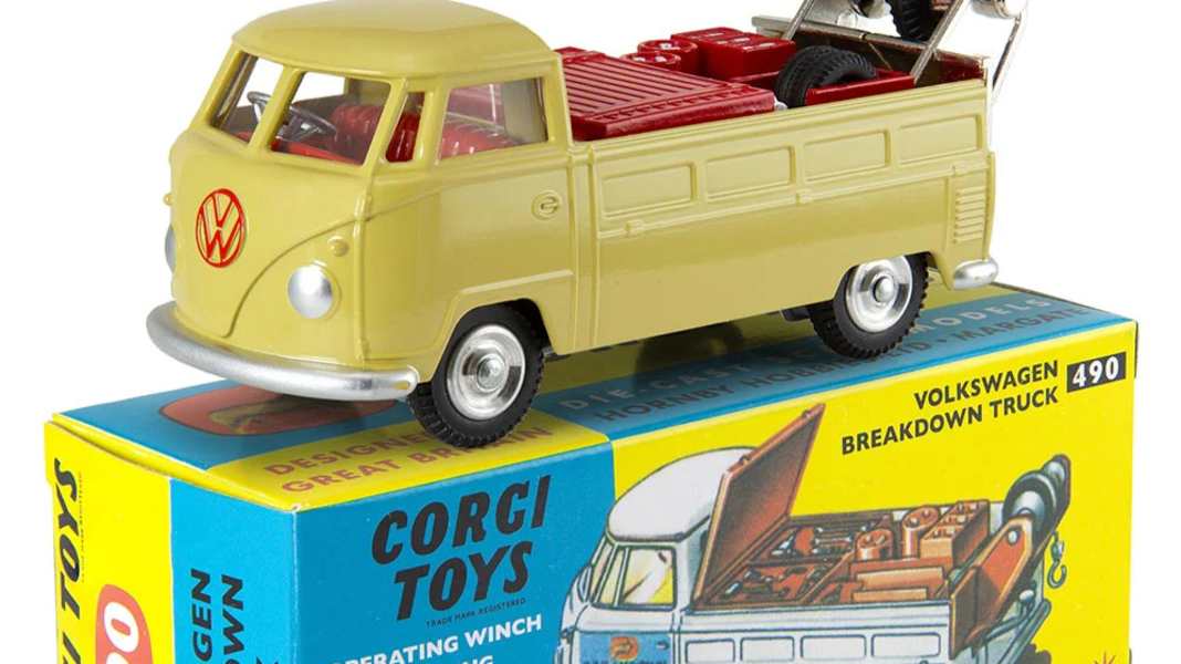 Corgi lässt den VW-Abschlepper wieder in 1:43 auferstehen