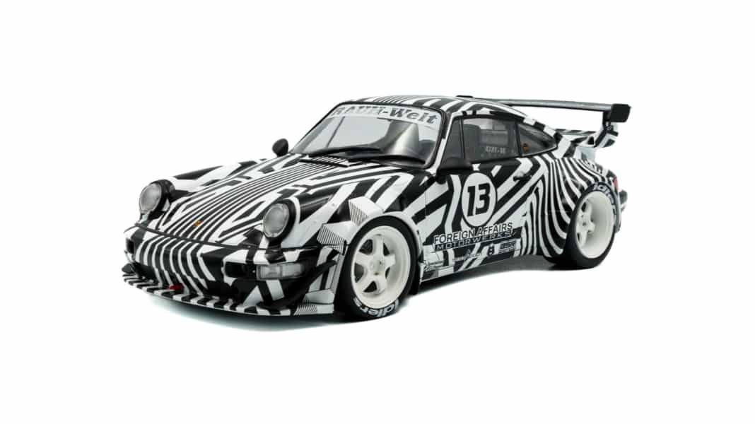 Solido lässt das RWB-Zebra in 1:18 wiehern – auf Porsche-911-Basis.