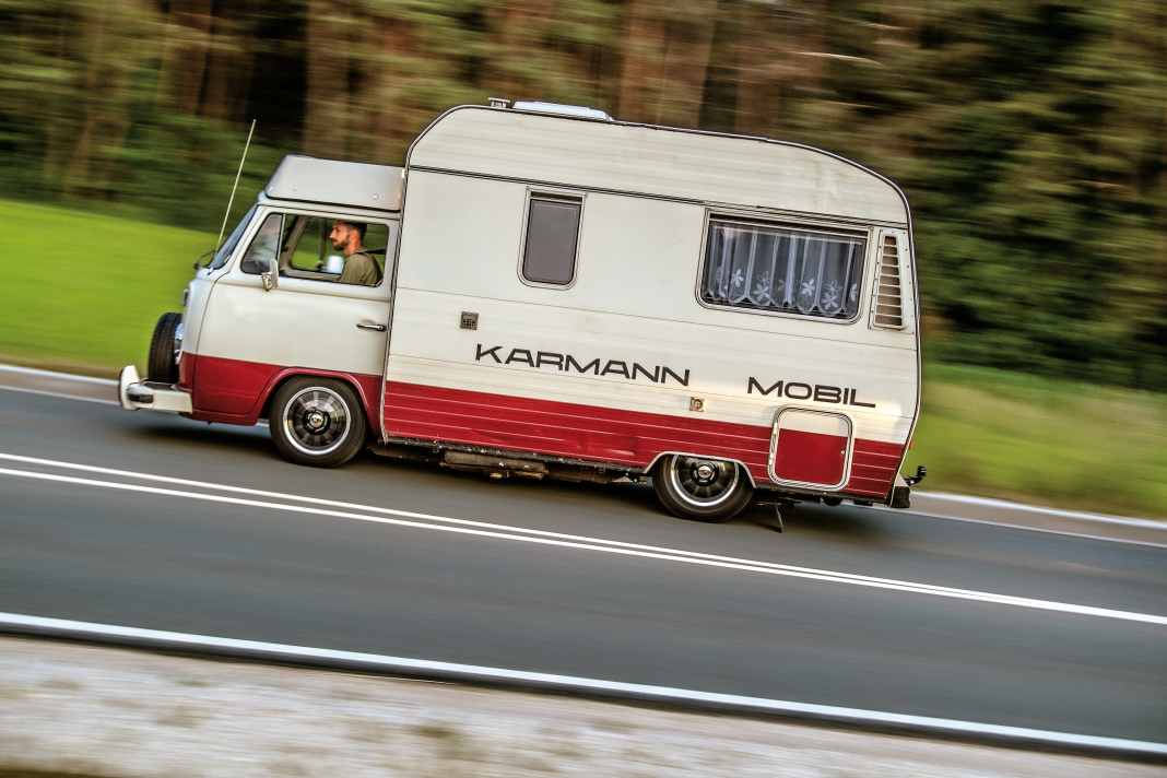 André Casper gab seinem Camper einen sehr liebevollen Spitznamen, der T2 wird »Schnecke« genannt – der Silhouette wegen. Nicht ohne Grund, wie man sieht!