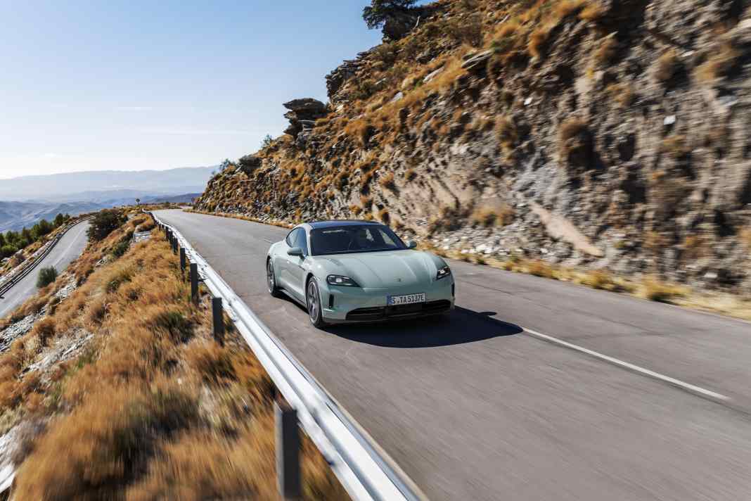 Porsche Taycan, 2024