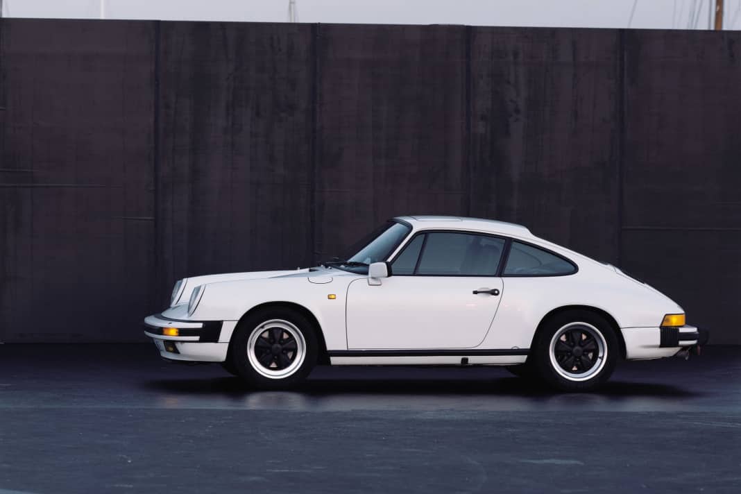 Stilvoll.  Das letzte  1989 gefertigte Exemplar der G-Serie war ein Carrera als Coupé in »Grandprixweiß«.  Eine perfekte Farbe für diesen Sportwagen.