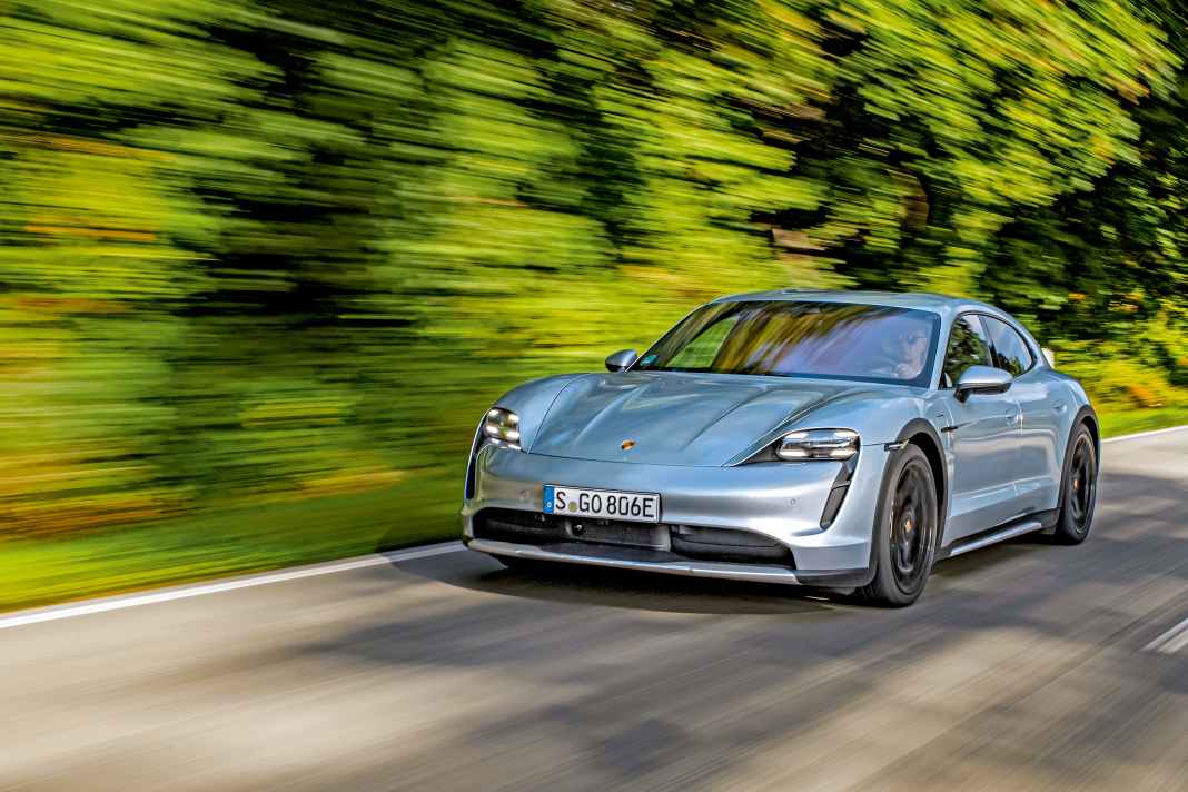 Porsche Taycan 4 Cross Turismo