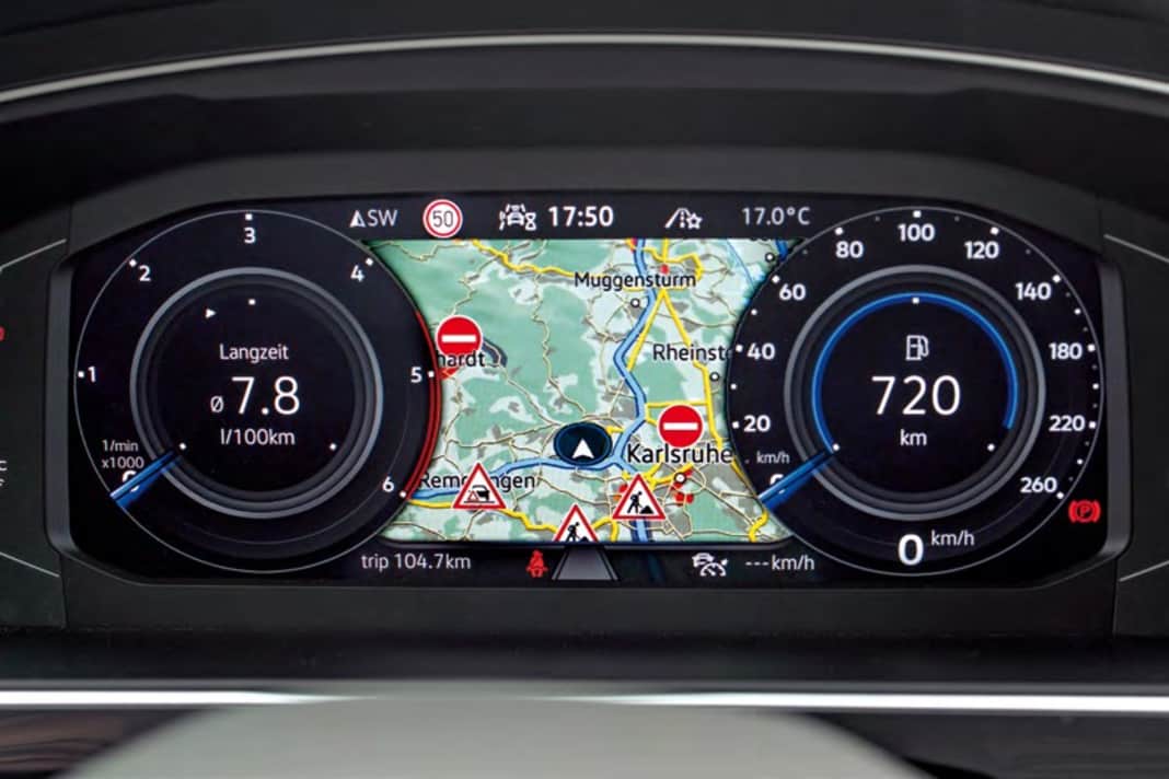 Ein digitales Kombiinstrument gehört zum Serieninventar des R-Line, Elegance und R