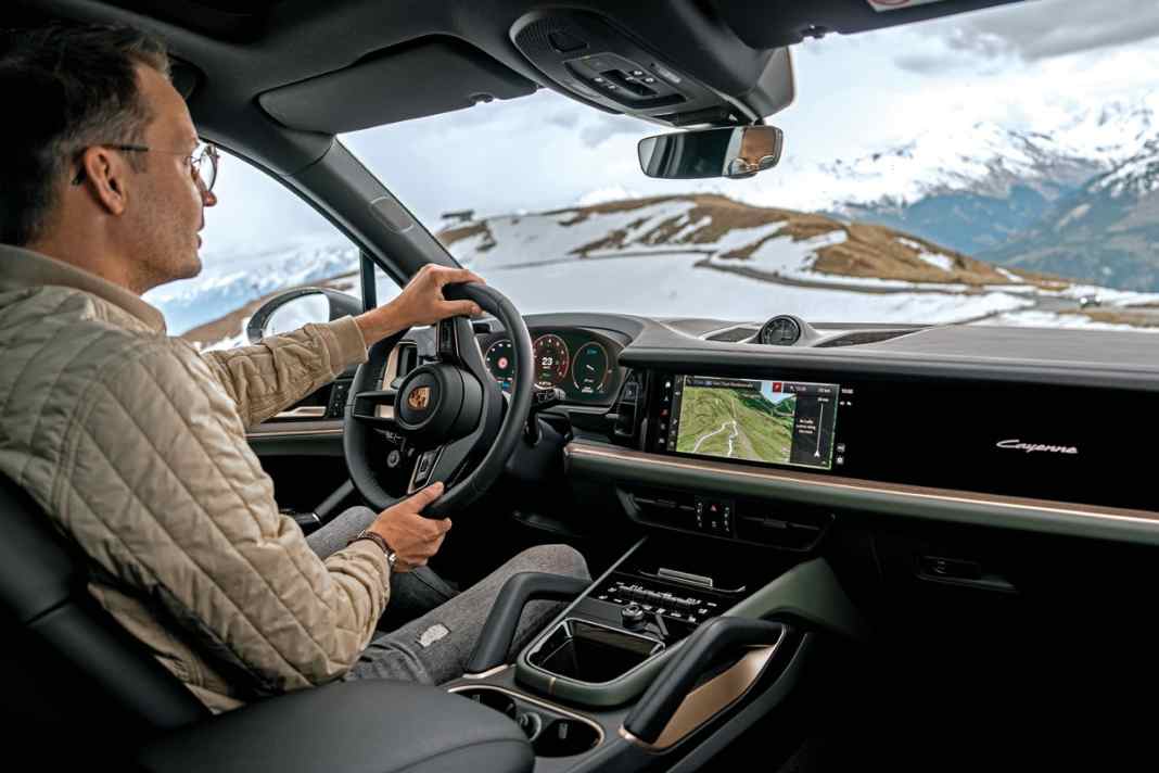 Die neuen Fahrwerke sind fantastisch, die Lenkung sowieso. Die Bandbreite zwischen Komfort und Sportlichkeit ist ab sofort noch größer