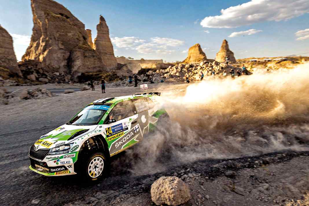 Abstauber: Emil Lindholm/Reeta Hämäläinen im Fabia Rally2 evo bei der pittoresken Rallye Mexiko