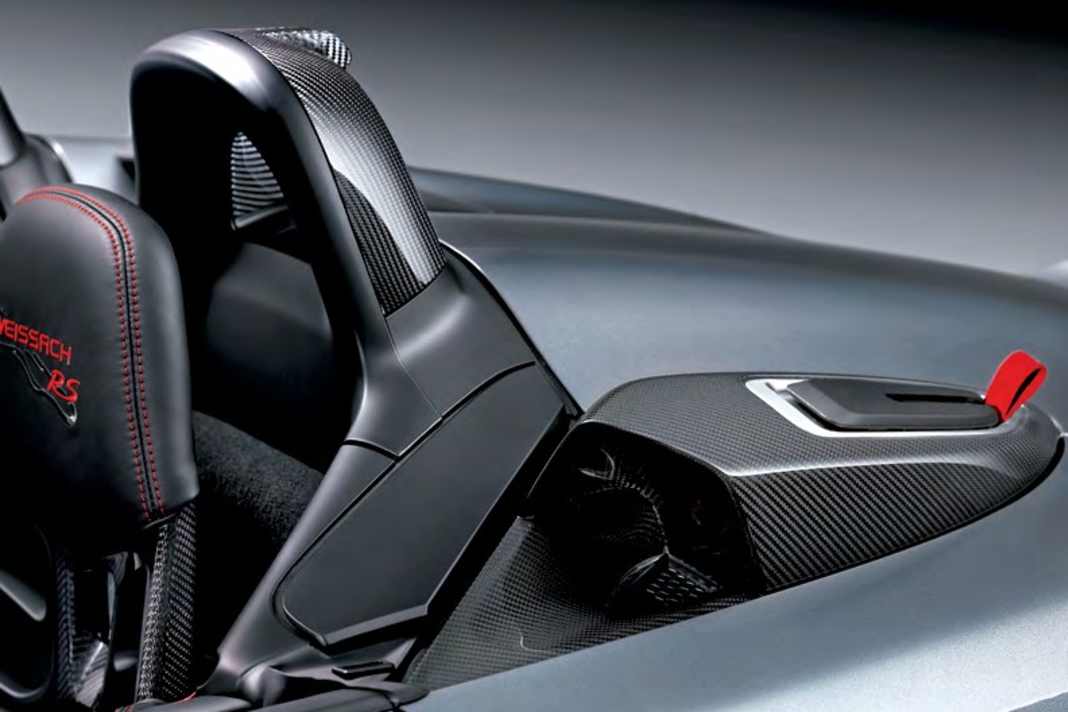Seitliche Lufteinlässe leiten den Staudruck in die Airbox