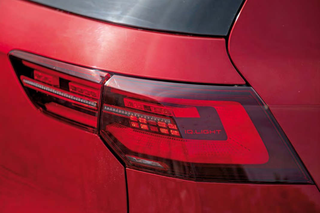 LED-Rückleuchten sind Serienstandard. Noch ausdrucksstärker freilich sind die optionalen IQ.Light-Einheiten mit Wischblinkern