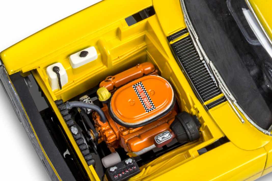 Der V8-Motor ist das Filetstück dieses Bausatzes in 1:24 aus Bünde