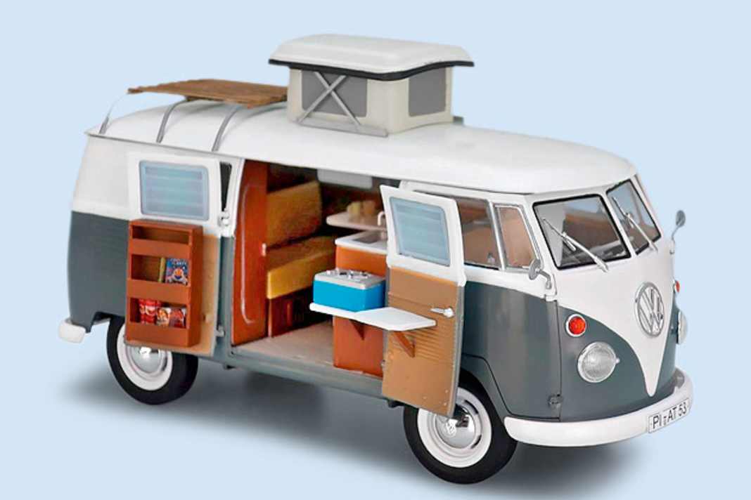 Revell leitet von seinem VW T1 als Plastikkit in 1:24 nun ein frühes Westfalia-Reisemobil ab | 