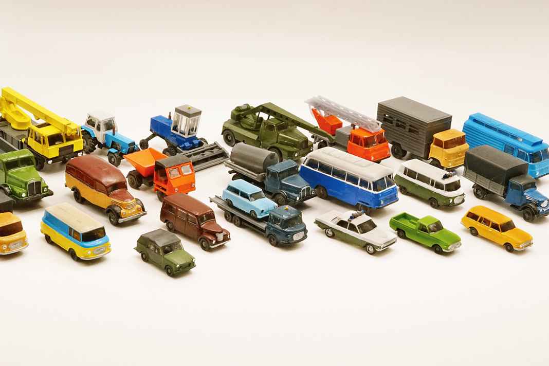 Seit 2010 hat der Kleinserienanbieter C&F Modellbau eine große Fahrzeugpalette en miniature umgesetzt